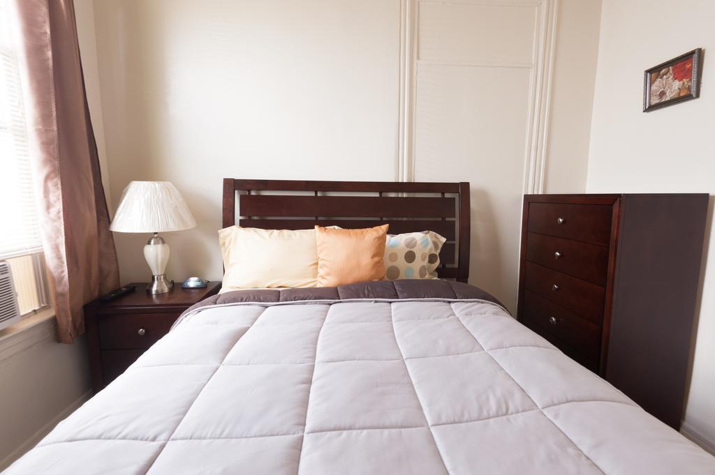 Pangsapuri Studio And 1 Bedroom - Bronx New York
